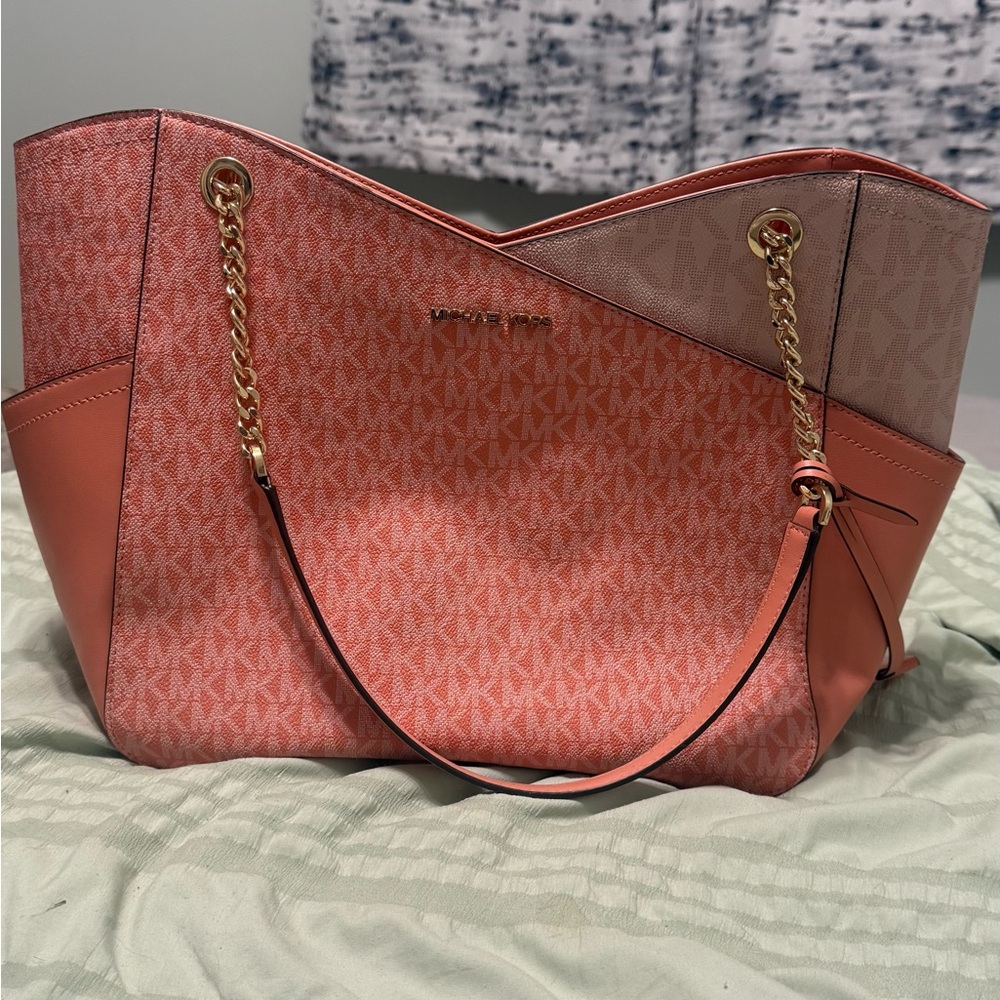 Michael Kors Coral Textured Handbag